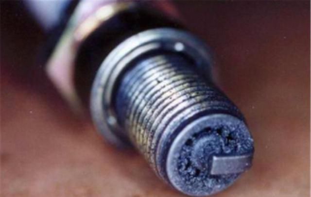 如果一輛車只換了油卻從未維修過，會發生什么？
