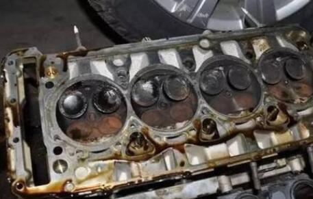 汽車發動機積碳的清洗方法