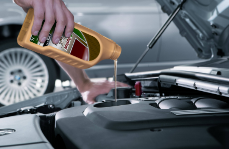 這輛車多久保養一次？
