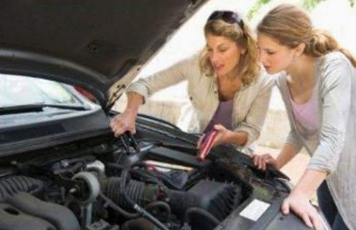 這輛車多久保養一次？
