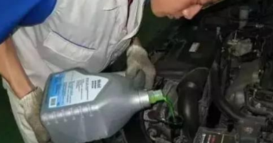 我多久換一次變速器油
