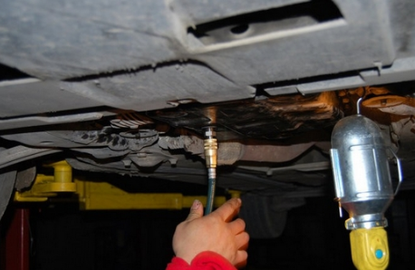 一輛普通的汽車有多少公里用