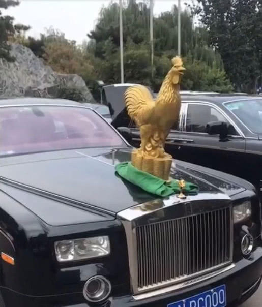 [車標(biāo)雜談]價值千萬的小金人