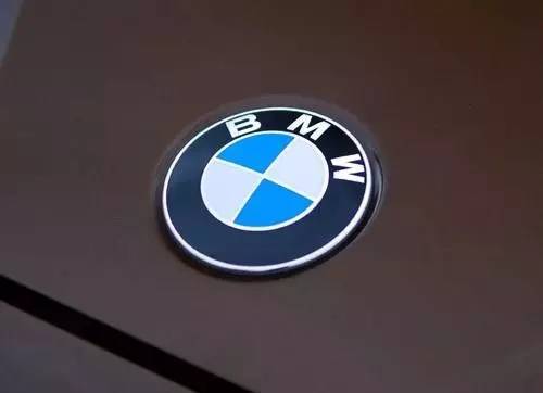 全球較美的十大車標，苐yi名不服不行