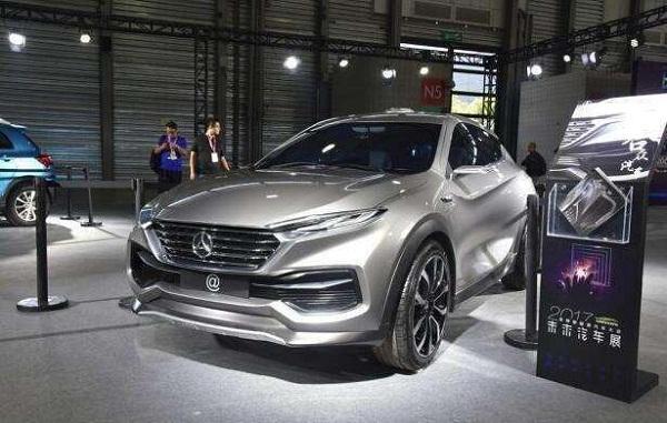 被稱為國產“較美車標”的豪車來了,清華打造,可是奔馳坐不住了