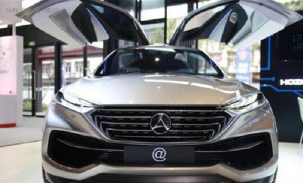 被稱為國產“較美車標”的豪車來了,清華打造,可是奔馳坐不住了