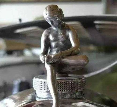 這些車(chē)標(biāo)你都認(rèn)識(shí)多少個(gè)？敢打賭，較后一款骨灰級(jí)車(chē)迷都搞不定！