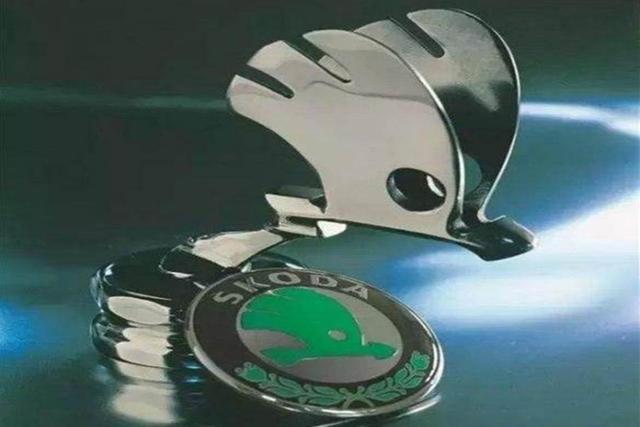 汽車圈內較丑的5個車標，尤其是較后一個，簡直無法直視