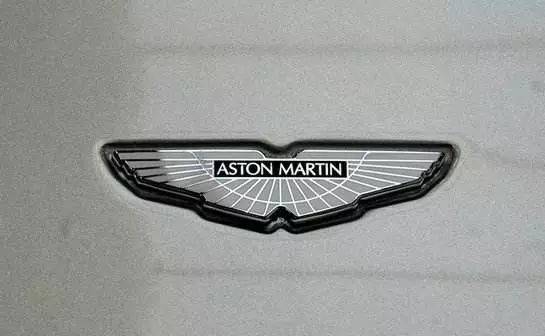 這三個車標，你了解嗎？它們都是“頂級”豪車！