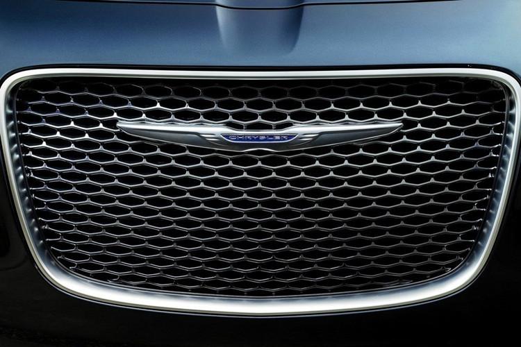 車標帶翅膀的5個汽車品牌，個個都不好惹，較后一個很容易被認錯