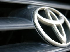 現(xiàn)在為什么很多車標都帶有一