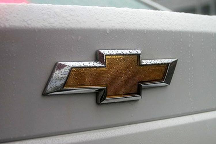 被車標毀了的5個汽車品牌，第五個也太隨意了，怪不得沒人買！