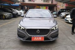 車標是一大亮點，看起來就是