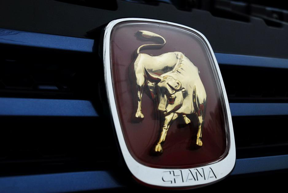 動(dòng)物車標(biāo)大盤點(diǎn)，看了這些車標(biāo)，社會(huì)人佩奇車標(biāo)也要被虐！