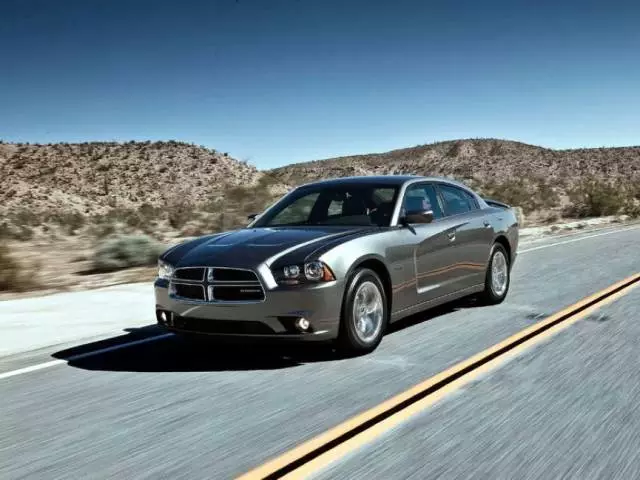 教你認車——車標它是一個頭，不是馬來不是牛