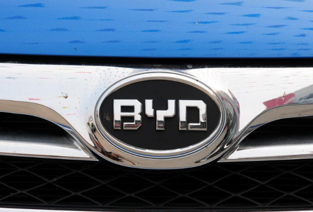 車標里有“B”的車都是豪車？第三個是頂級跑車，較后一個是國產