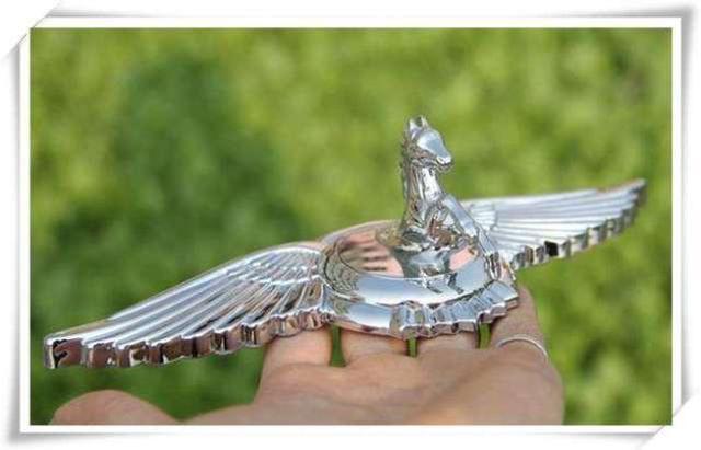 寶駿終于聽勸了，換掉了“寶驢”車標，全新車標不輸勞斯萊斯！