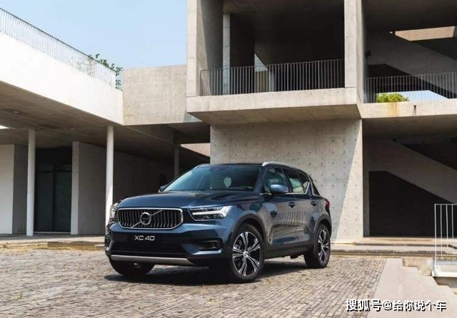 車標(biāo)就值十萬的3款豪華SUV，網(wǎng)友：以后買車要繞著走