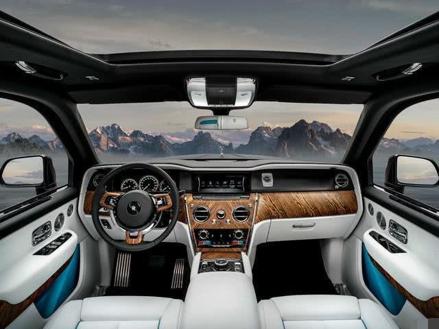 車標就值10多萬，配12缸發動機，魔毯式空氣懸架，開它是頂級人士