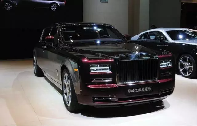 車標就能換寶馬，千萬級的車長啥樣？