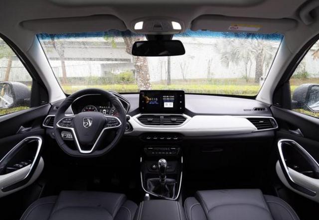 天天被罵丑，這回終于換了車標，全新LOGO霸氣十足，寶駿要逆天了