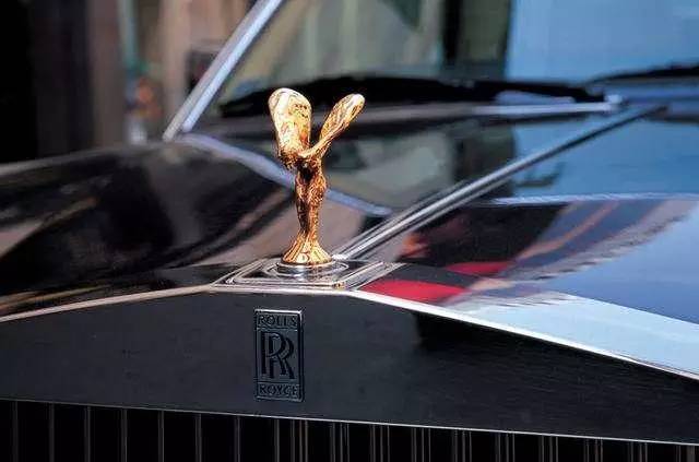 全球較美的十個車標，苐yi名堪稱神之座駕