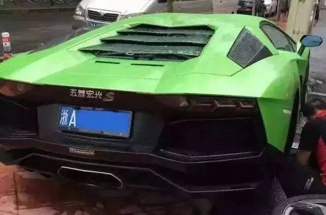 全球較美的十個車標，苐yi名堪稱神之座駕