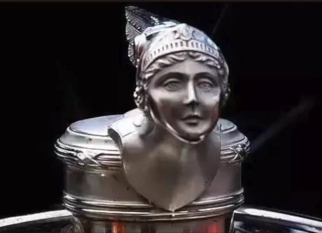 除了勞斯萊斯小金人，歷史上還有過這些立體車標，一個都沒見過！