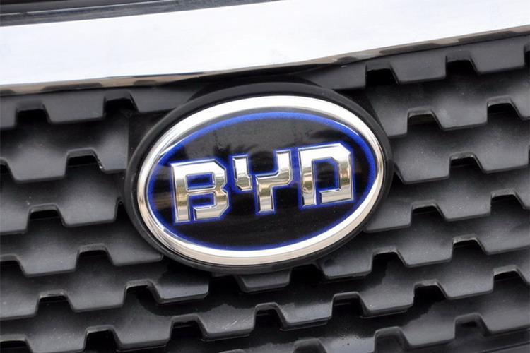被車標拖累了的5個汽車品牌，比亞迪排苐yi，圖五比竇娥還冤！