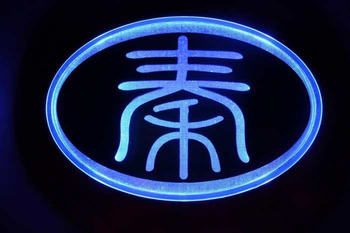 圖形車標、字母車標，比起這種車標，簡直弱爆了