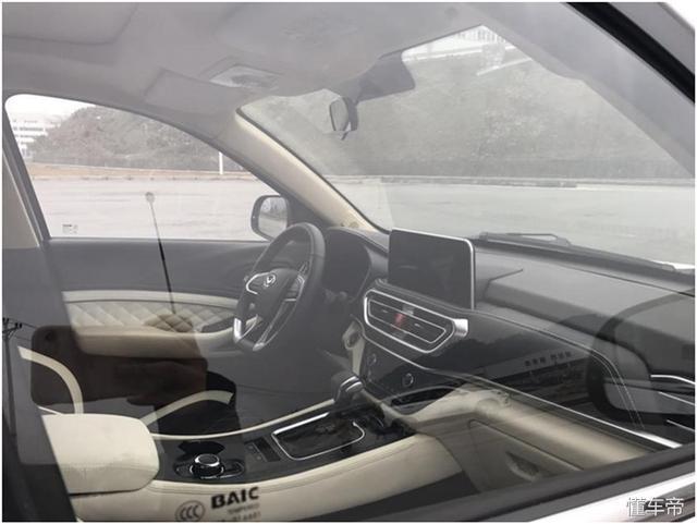 都說原來車標丑，現在順應民意把車標給換了，這個品牌能翻身嗎？