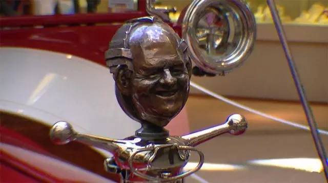 立體車標幾乎消失，原因就這么簡單！