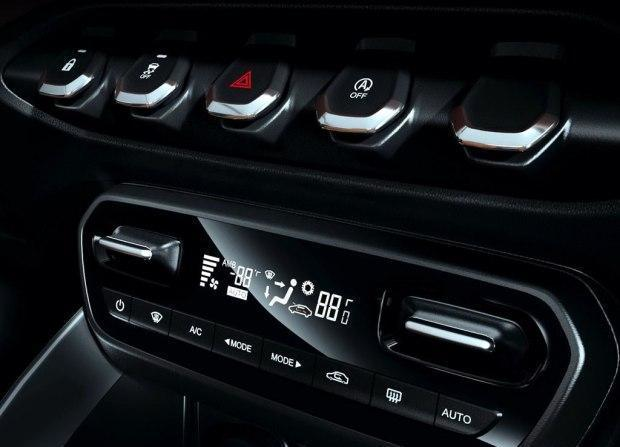 寶駿終于出了一款超過5萬元的車，車標換的高達上