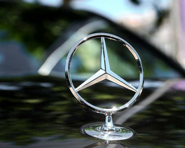 1個車標24萬，夠買你1輛車！見過嗎？