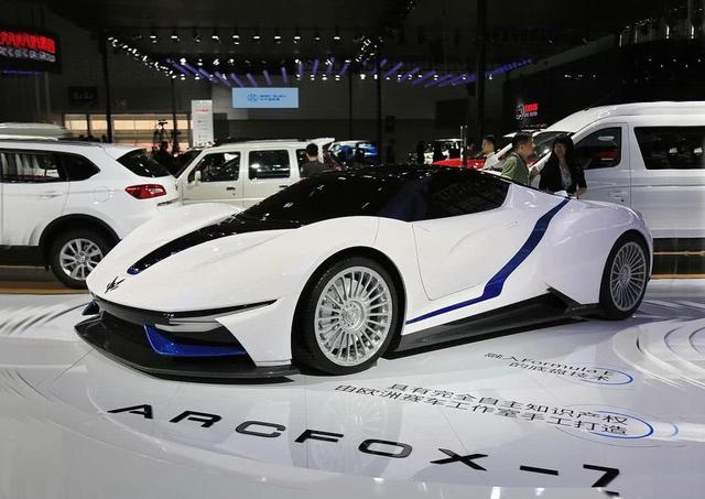 北汽較漂亮的車標Logo，顏值不輸蘭博基尼，2.9秒破百高達千萬！