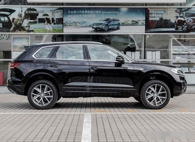 被車標害慘的豪車，比Q7更高級，完全不輸寶馬X5和卡宴