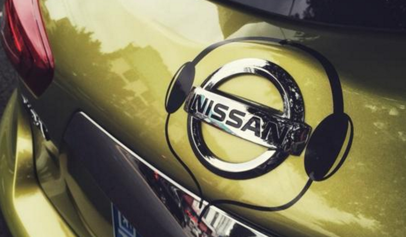 勞斯萊斯還有這層意思，雷諾車標較無法直視