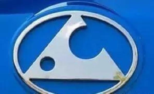 都說比亞迪的車標丑，原來這些車標更加“丑”！