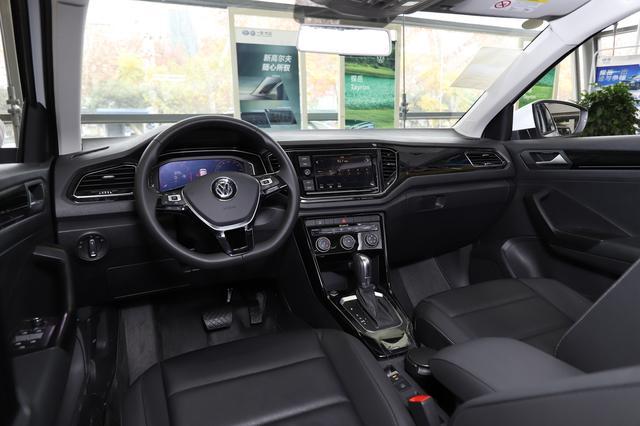 車標下面帶字母 大眾轎跑SUV不輸奔馳路虎 13.58萬起配置豐富