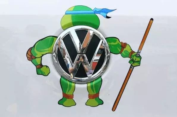 車標還能這樣玩！車主們腦洞太大，但我只服苐yi個