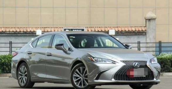 豐田的9種車標，牛頭標鬼面標都有，認識五種已經很厲害了！