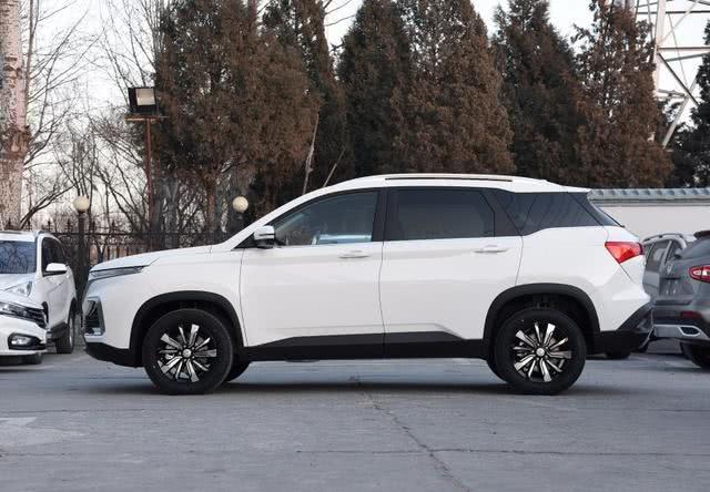 車標讓國人豎大拇指！全系ESP，頂配也就11萬，這車造的良心了！