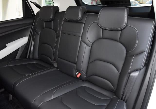 車標讓國人豎大拇指！全系ESP，頂配也就11萬，這車造的良心了！