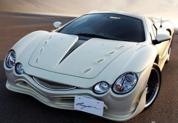 這些奇葩車標你認識幾個？有的太藝術，還有一個被說成衛生巾