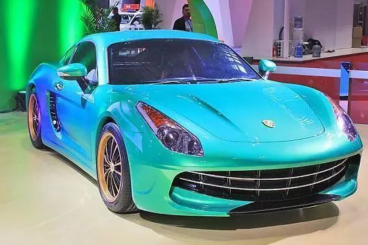 法拉利外觀，保時捷車標，此車一出，連眾泰都佩服