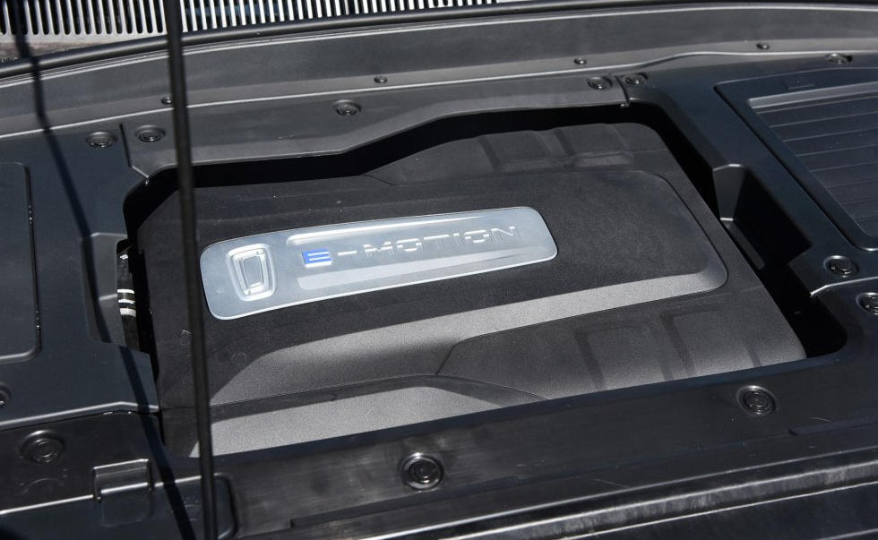 車標真的很重要！新車換標后月銷超10000臺，全新SUV也浮出水面