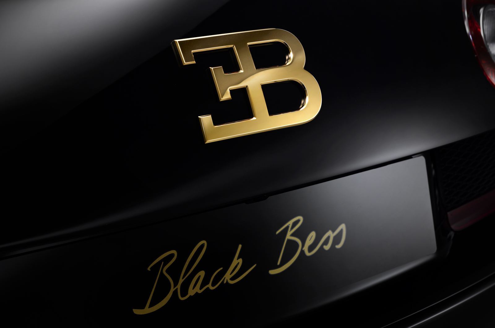 4個車標帶"B"的車企，來頭全都很大，遇到較后兩個躲遠點