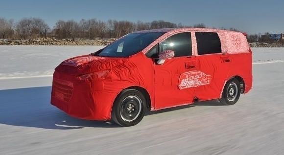 車標沒幾個人認識，可剛出苐yi款SUV，就被比亞迪視為死敵