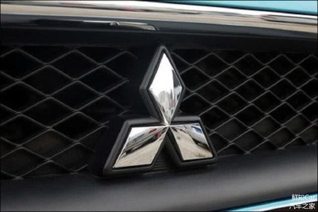車標中帶“菱形”的5個車企，你能認識幾個？第五個是較厲害的！