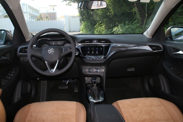 只有車標是國外的 這些“專供車”你會買么？